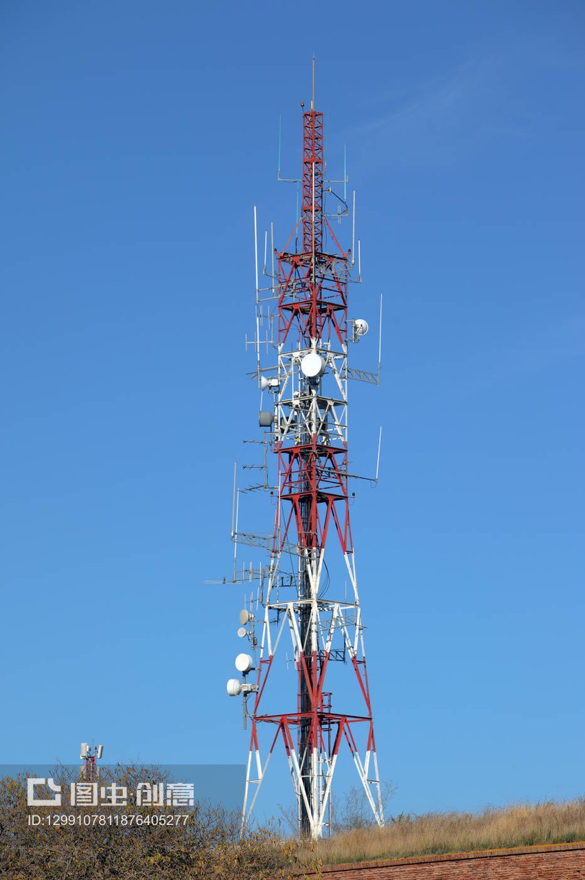 白色天線塔 基礎電信業務的物理支撐與未來展望